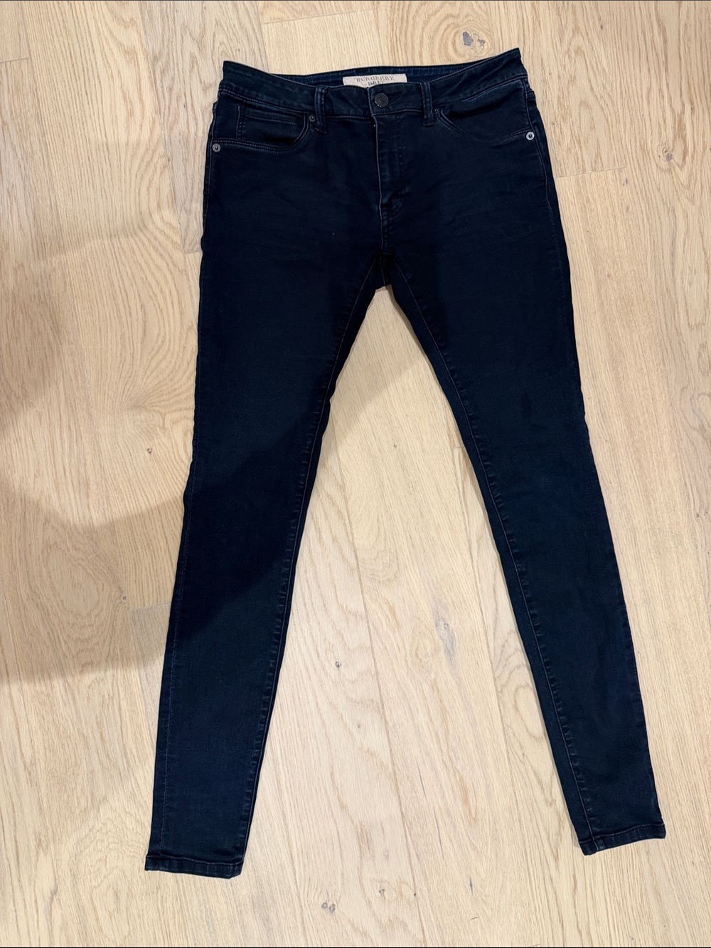 Burberry Brit - Women’s Skinny Low-Rise Jeans - fits like a women’s size 28